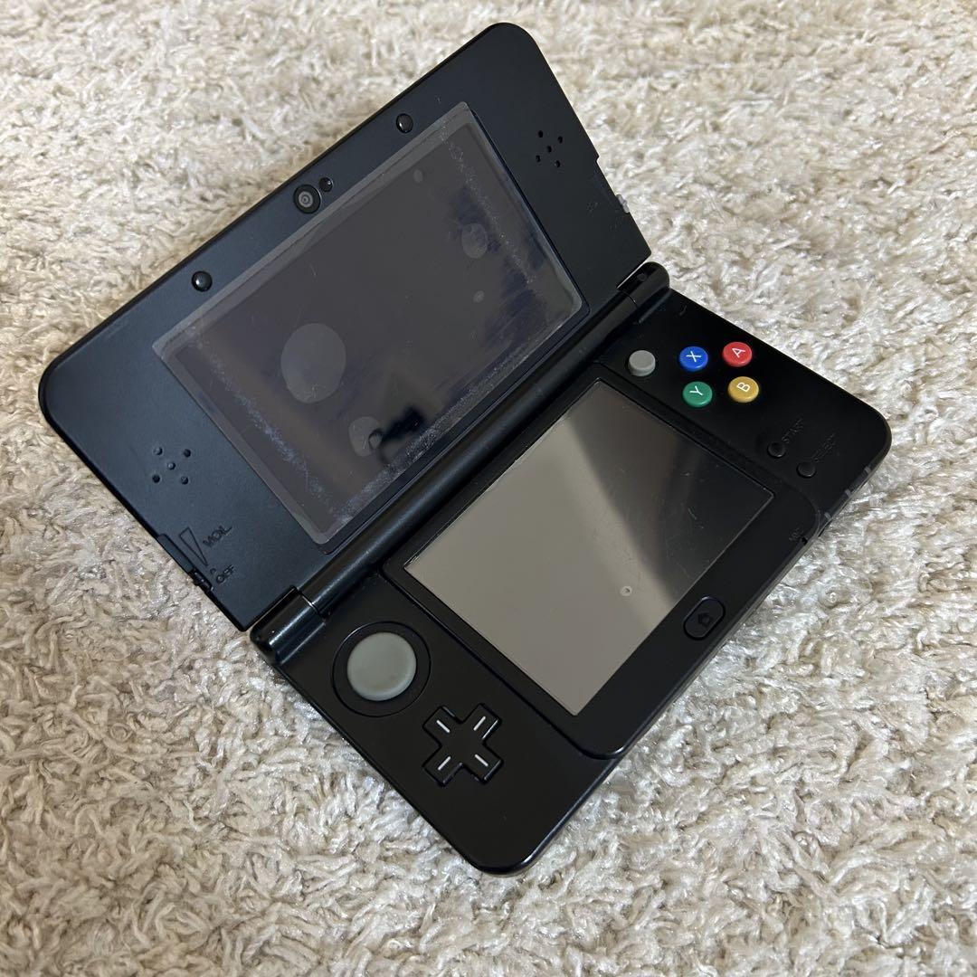 ブラック