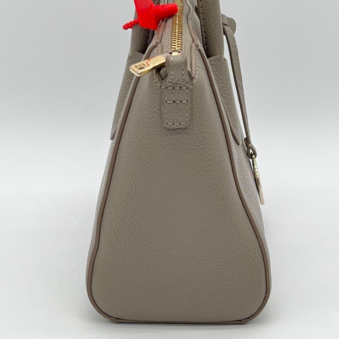 FURLA グレー レザー ハンドバッグ　美品　値下げ FURLA ハンドバッグ グレー レザー｜Yahoo!フリマ（旧PayPayフリマ）