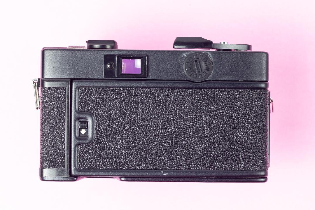 【完動美品】Konica C35 EF フィルムカメラ 動作確認済み 346] コニカ KONICA C35 EF コンパクトフィルムカメラ - メルカリ