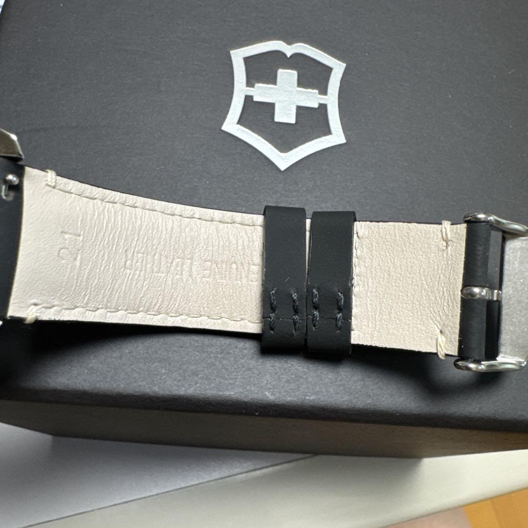 クォーツ　ビクトリノックスARMY 腕時計 GMT
