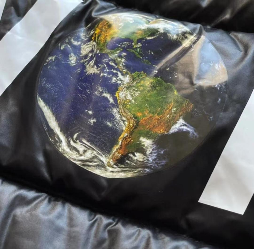 MONCLER ブラック ダウンジャケット MONCLER ブラック ダウンジャケット