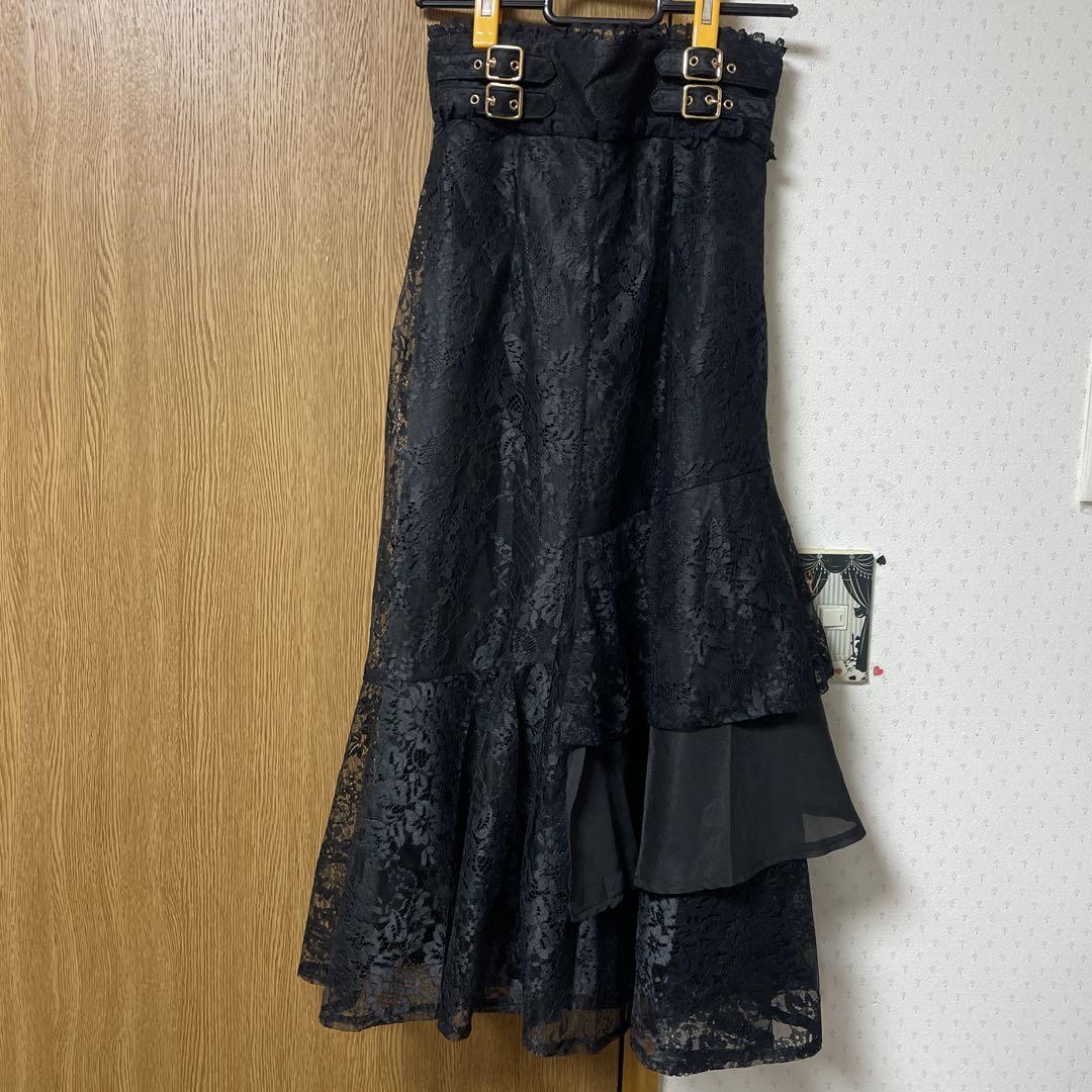 エメルリファインズ　レーススカートLサイズ　新品タグ付き　ネイビー　春服 エメルリファインズ レーススカートLサイズ 新品タグ付き