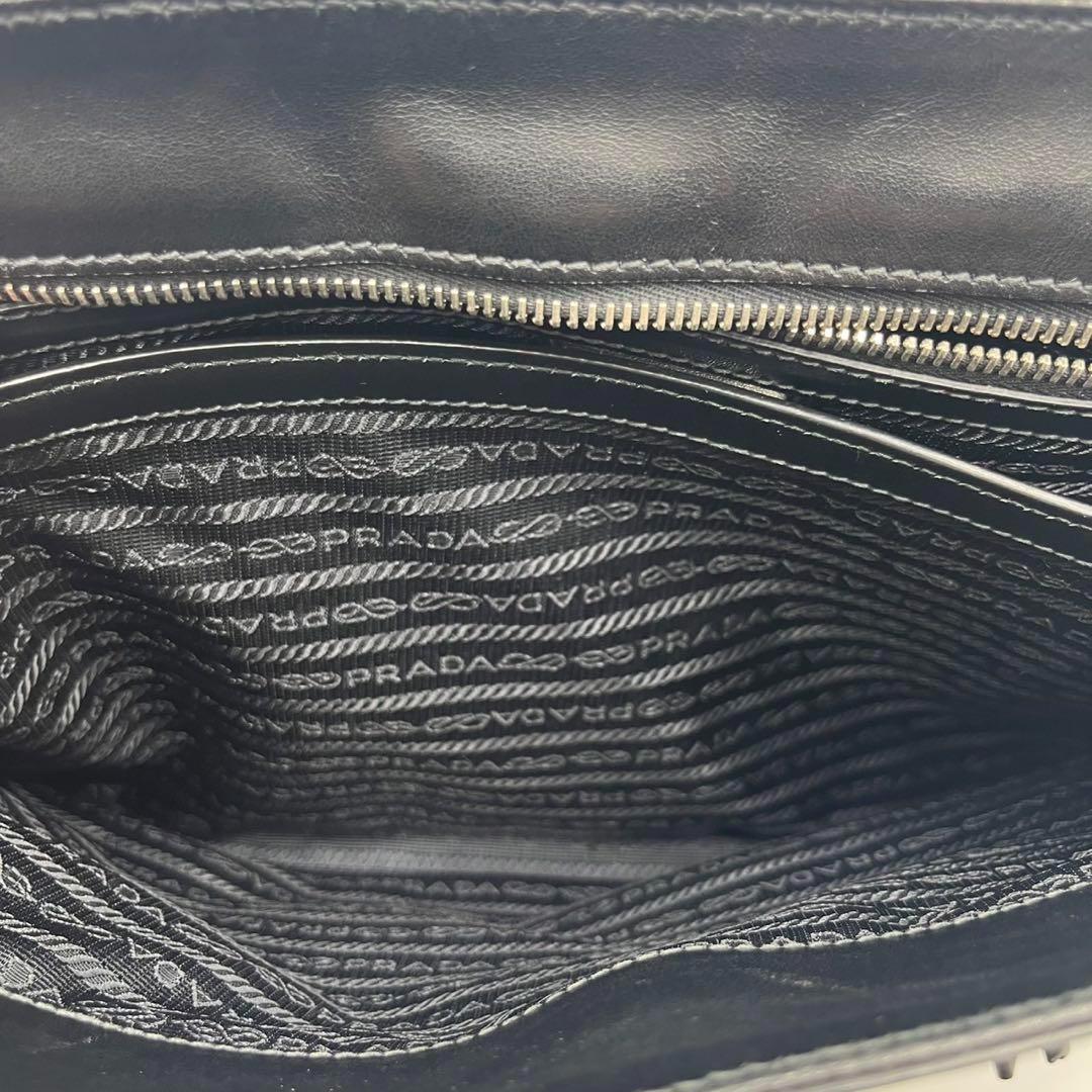 【良品✨】PRADA プラダ　ショルダーバッグ　A4可　サフィアーノレザー　黒