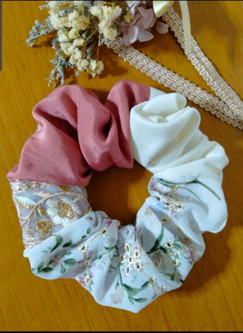 豪華ラッピング無料 ハンドメイド シュシュ くすみピンク レース 小物