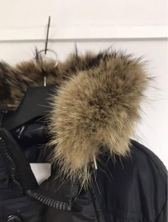 MONCLER グレー ファー付きダウンジャケットサイズ00 パリ直営店買付【MONCLER】Badyfフードファー付きショートダウン