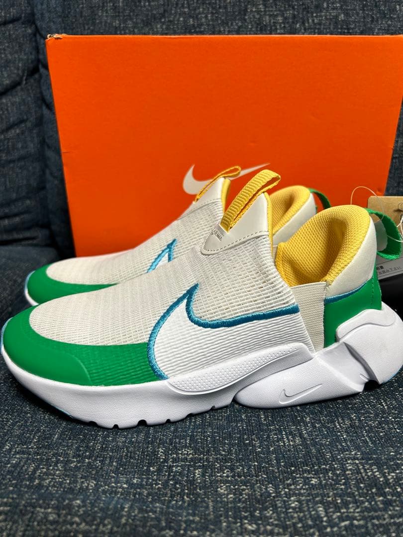 NIKE ナイキ スニーカー　スリッポン　フレックス プラス 2