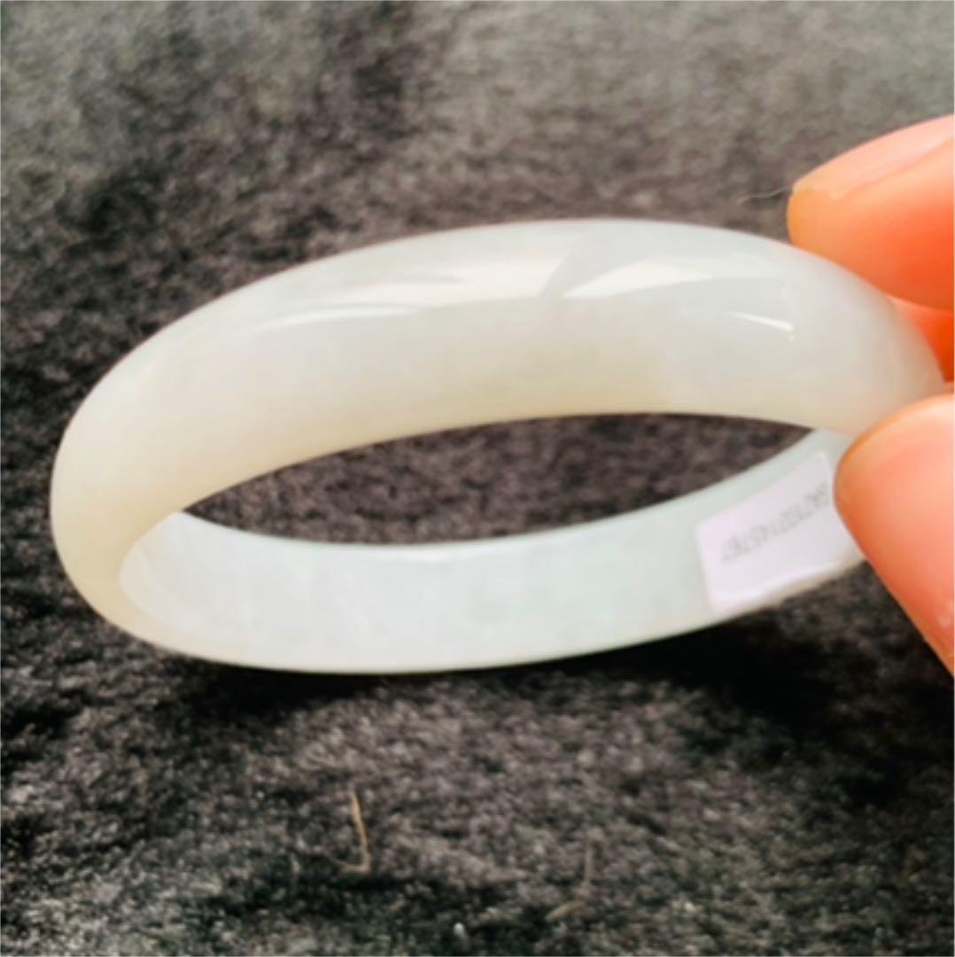 本翡翠バングル　ミャンマー産　純白　完美品