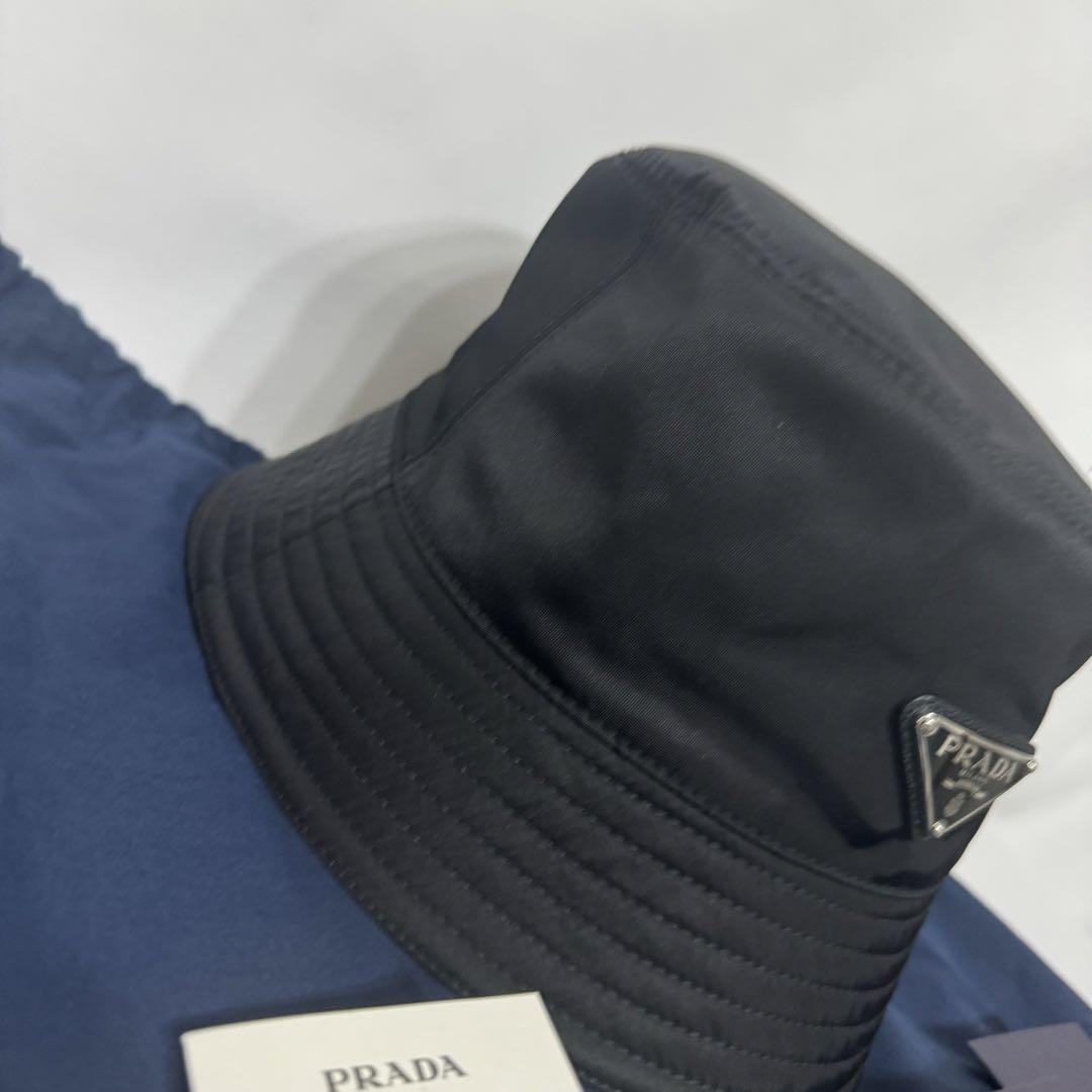 未使用 付属品完品 プラダ  Re-Nylon バケットハット L ブラック