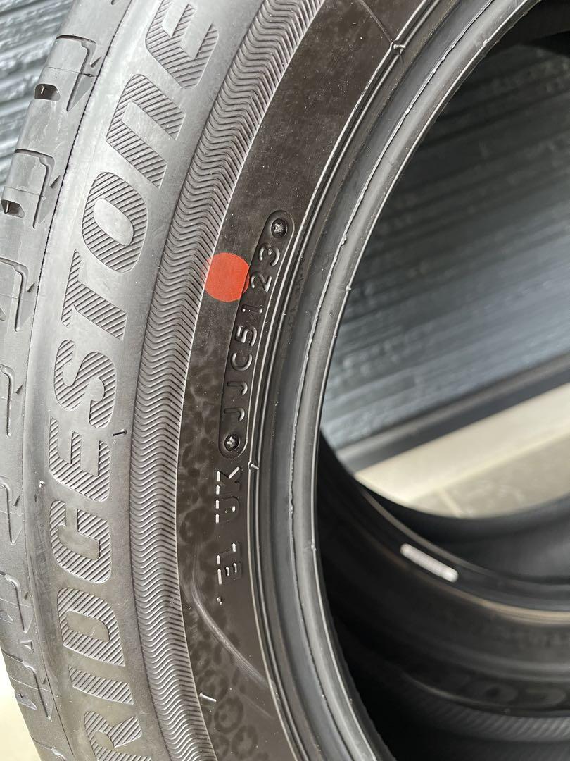 ブリヂストン 195/60R17 夏タイヤ　ほぼ未使用