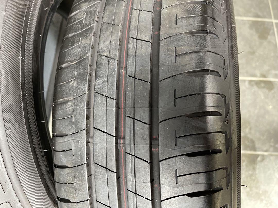 ブリヂストン 195/60R17 夏タイヤ　ほぼ未使用