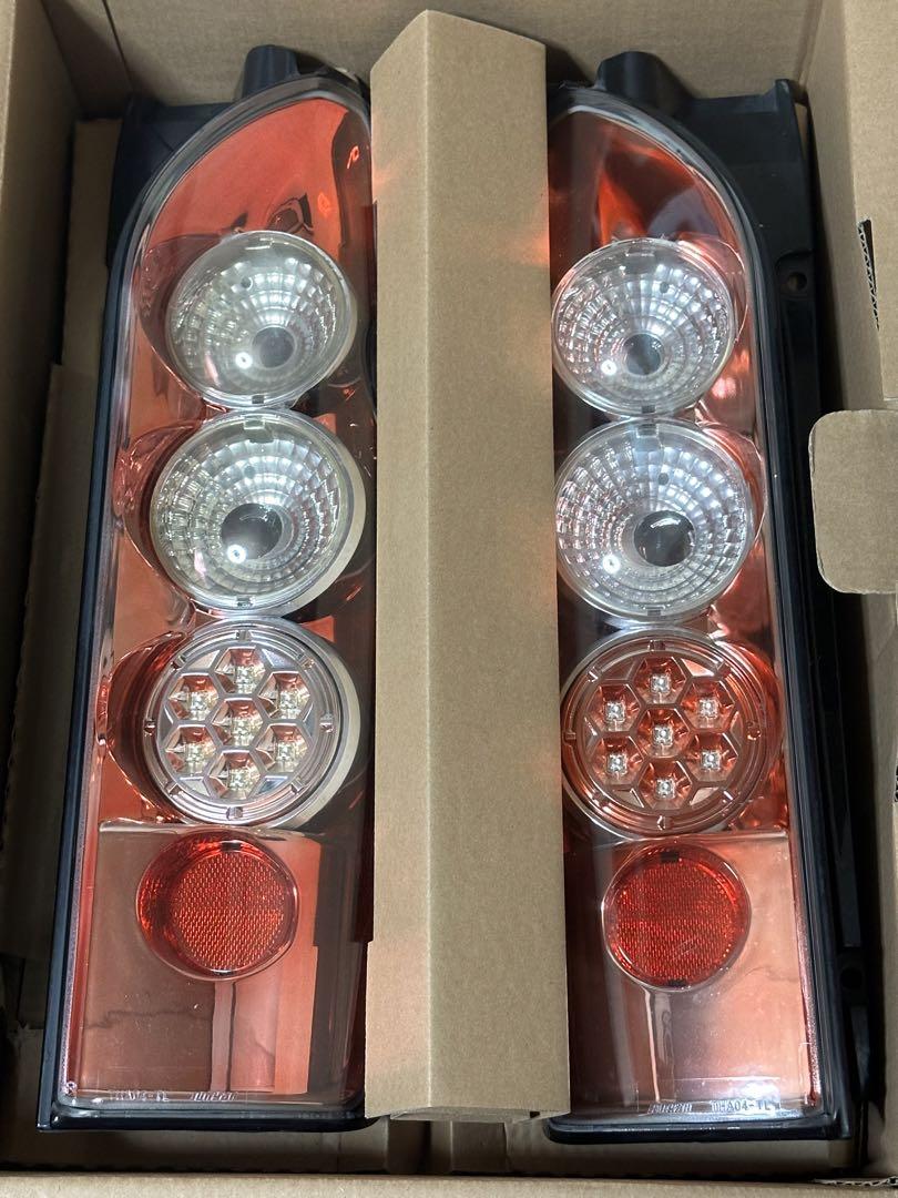 ハイエース テールランプ 左右 ジャンク品