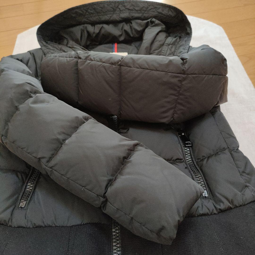 送料無料★美品★モンクレール★レディース★ダウンジャケット★ネセア★ペプラム