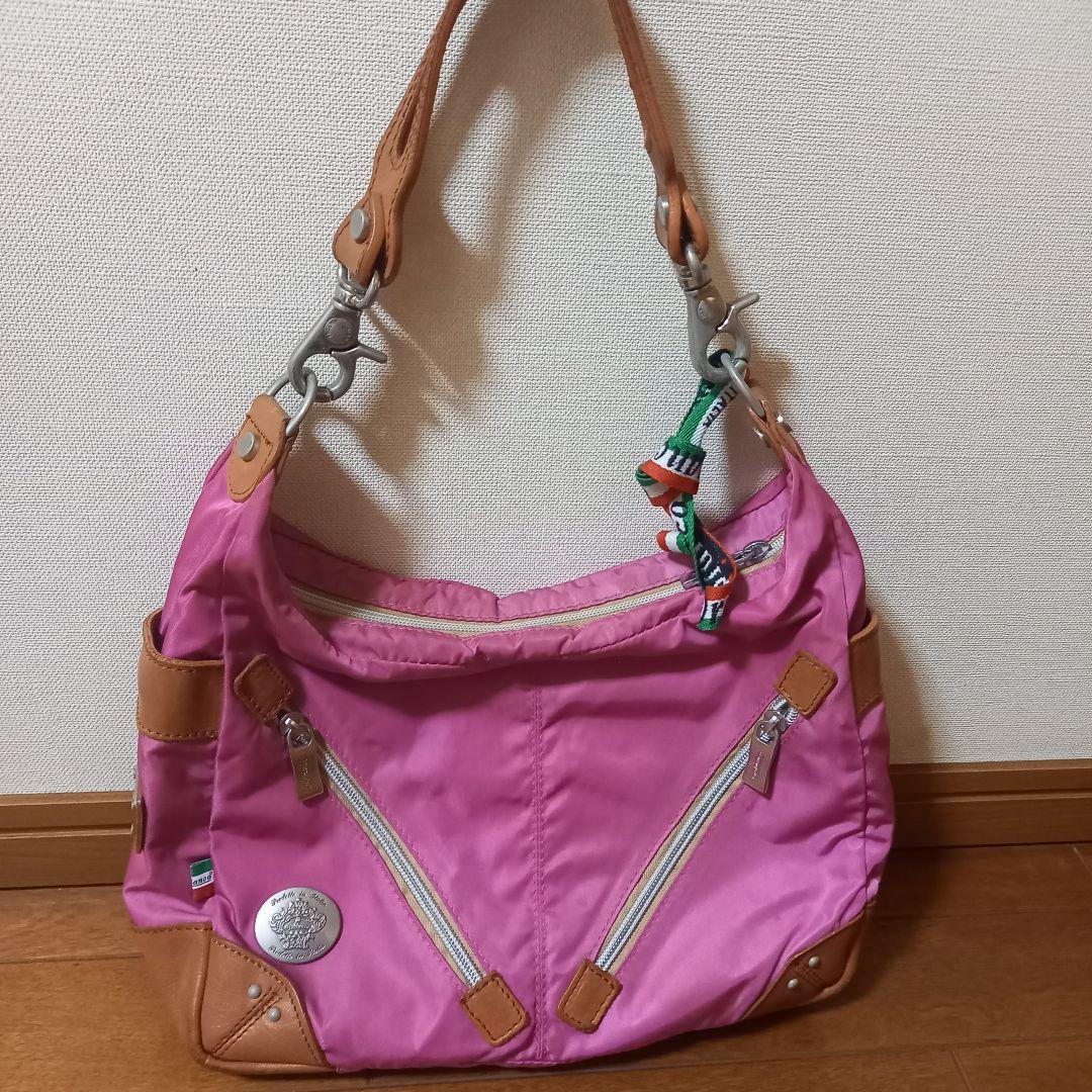 ハンドバック