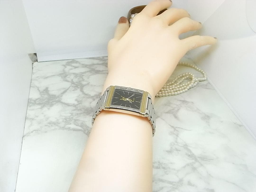 ヴィンテージ イブサンローラン YSL文字盤 スクエア ボーイズ ウォッチ ヴィンテージ イブサンローラン YSL文字盤 スクエア ボーイズ ウォッチ