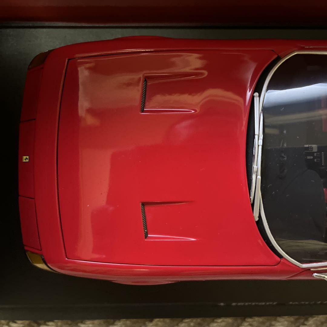 絶版 1/18 フェラーリ365GTB/4デイトナ1971年リアルな再現性