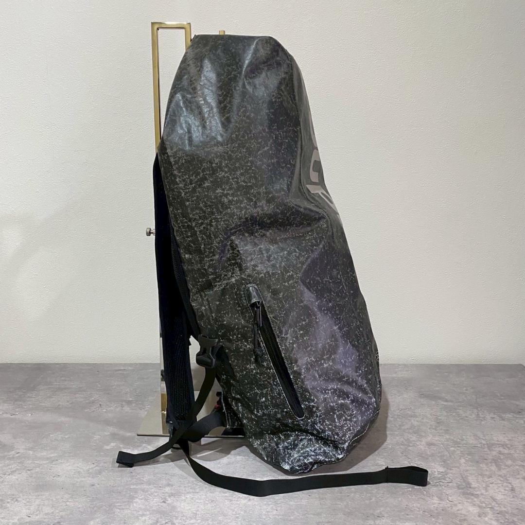 『Supreme』シュプリーム リフレクターバックパック