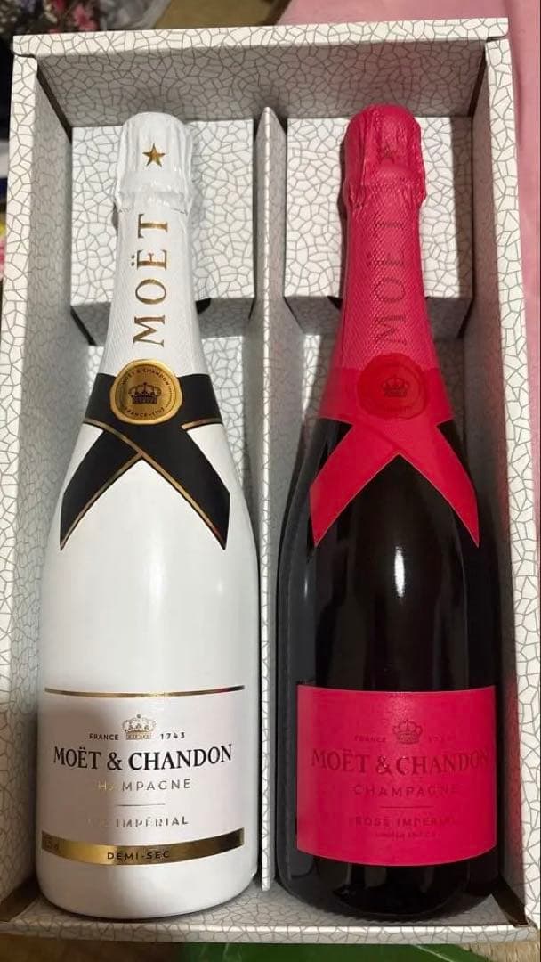 【限定版】MOËT & CHANDON シャンパン紅白セット リミテッド