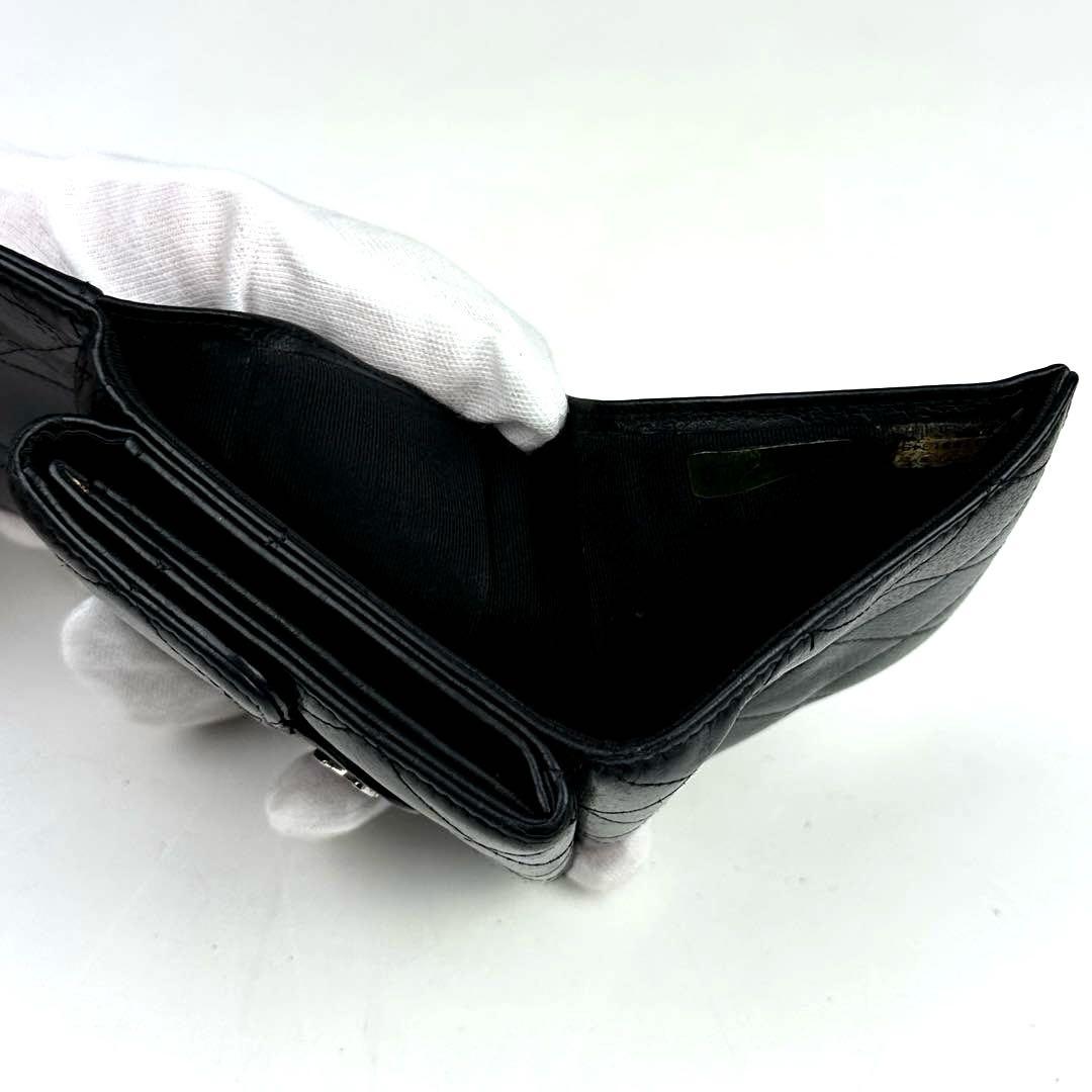 美品●シャネル　折り財布　マトラッセ　ココマーク　二つ折り　ラムスキン　黒系