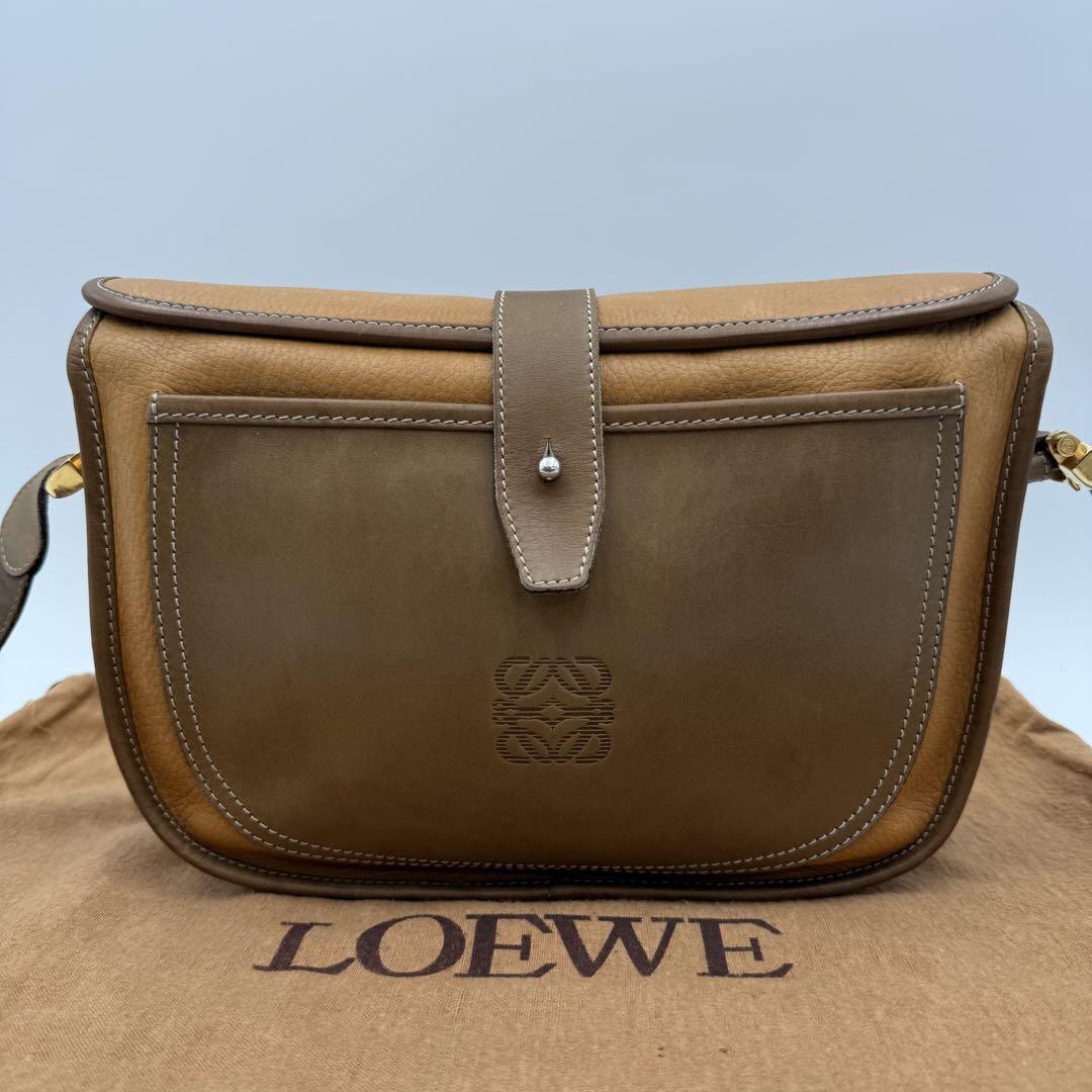 高級　保存袋付き　ロエベ アナグラム　レザー　フラップ ショルダーバッグ LOEWE - 高級 保存袋付き ロエベ アナグラム レザー フラップ