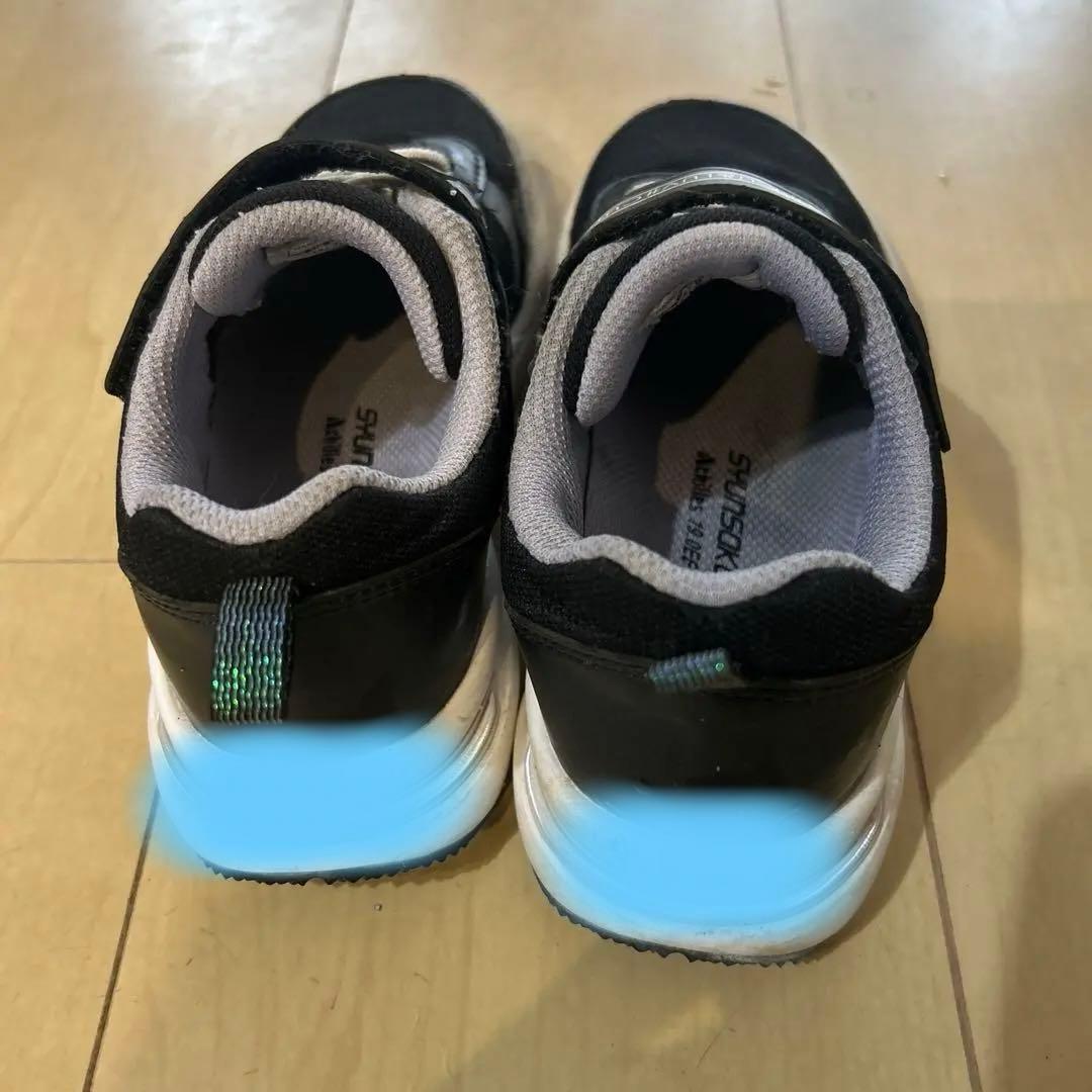 瞬足　スニーカー　19センチ