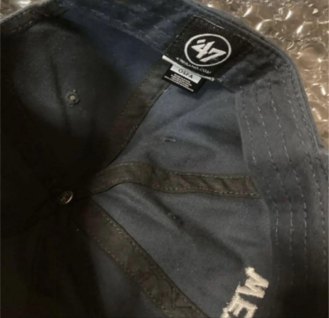 WEEKEND ネイビー　キャップ
