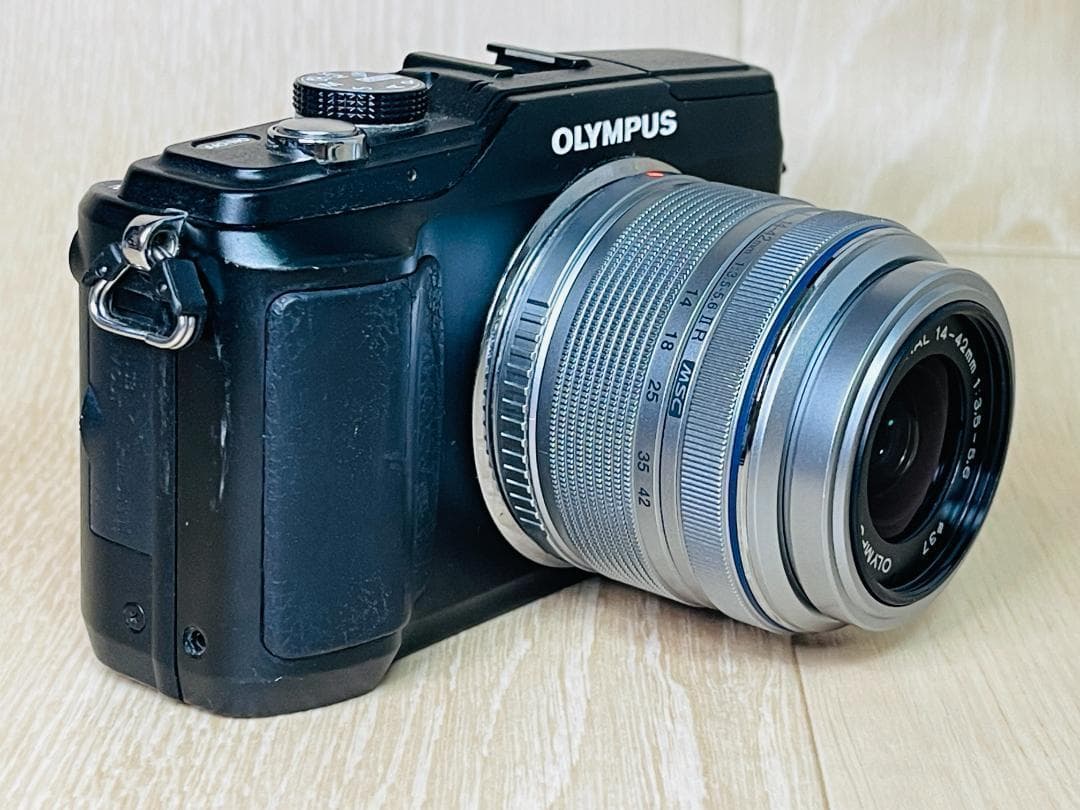 ショット数3914回 OLYMPUS ミラーレス E-PL2 ブラック レンズ付