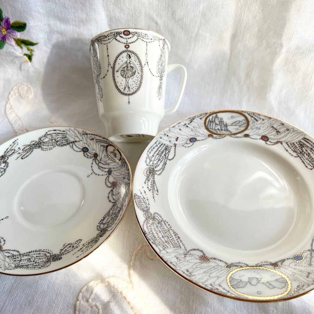 カップ ソーサー