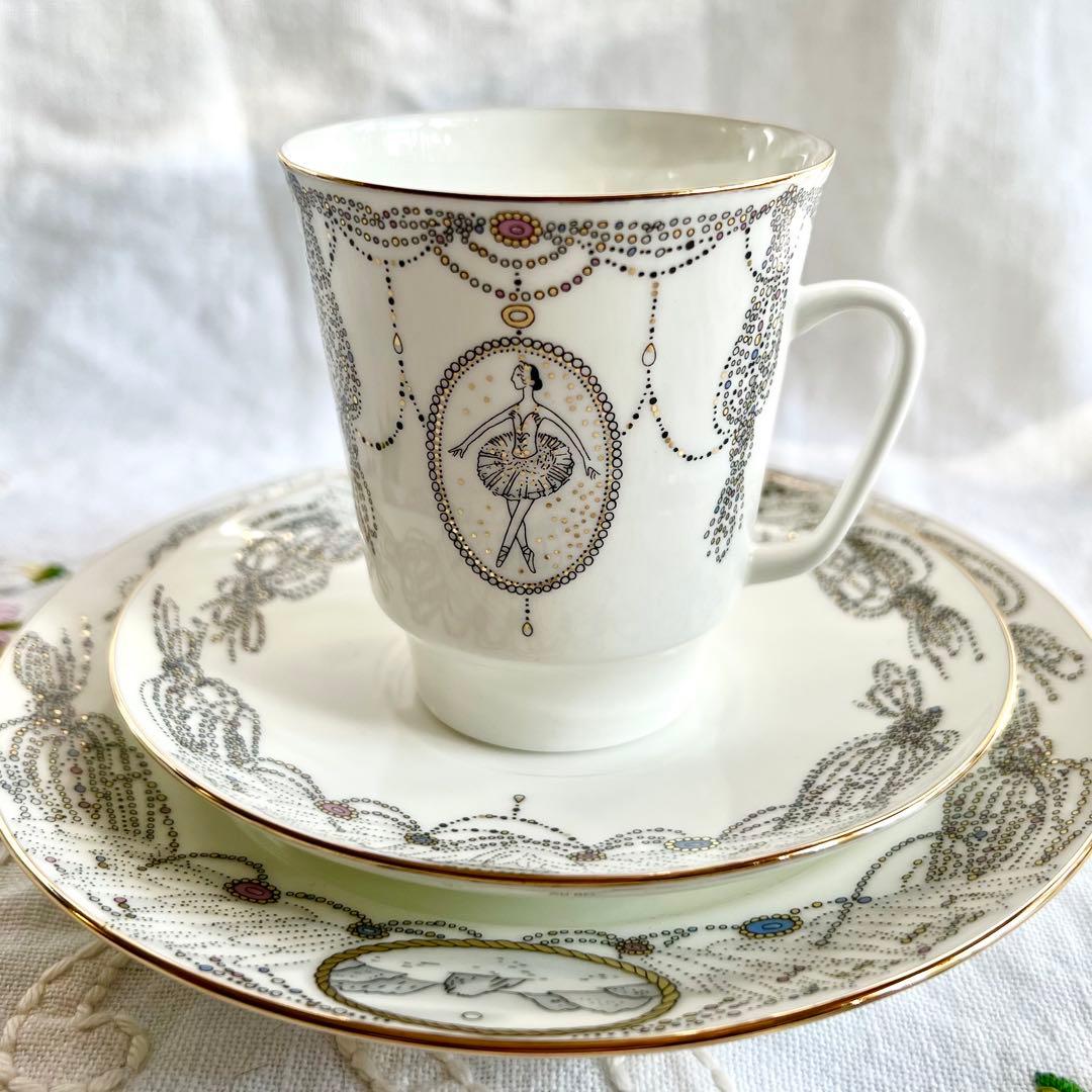 カップ ソーサー