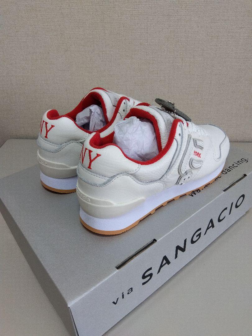 ミッチー【新品未使用】SANGACIO ホワイト スニーカー 23センチ