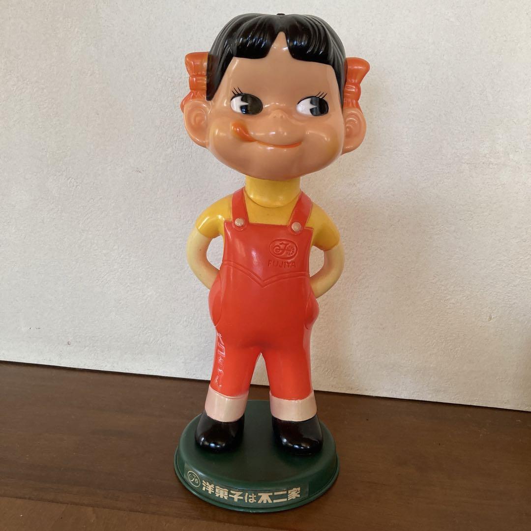 ペコちゃん人形