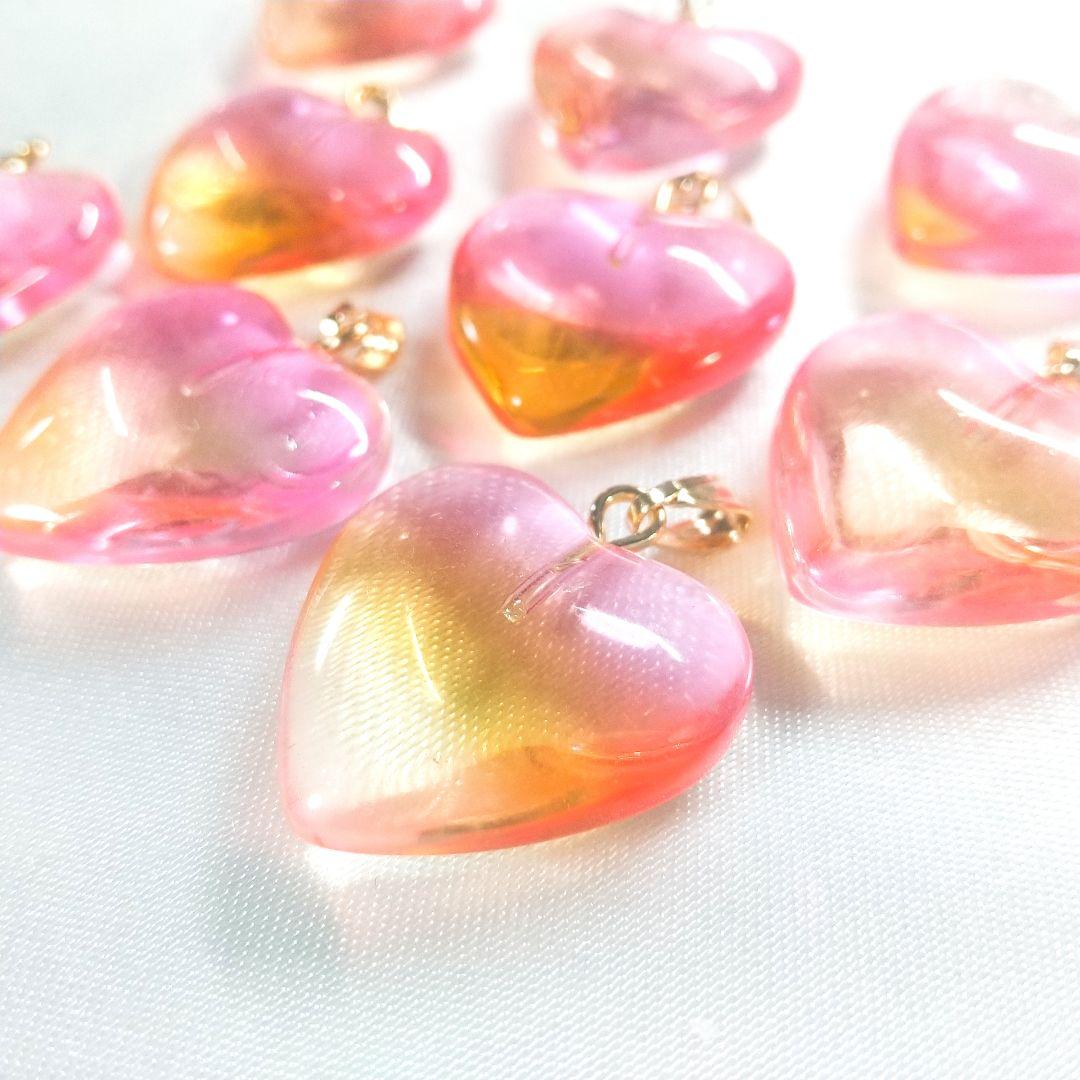 ガラスハートチャーム①8pcs ピンク×イエロー - メルカリ