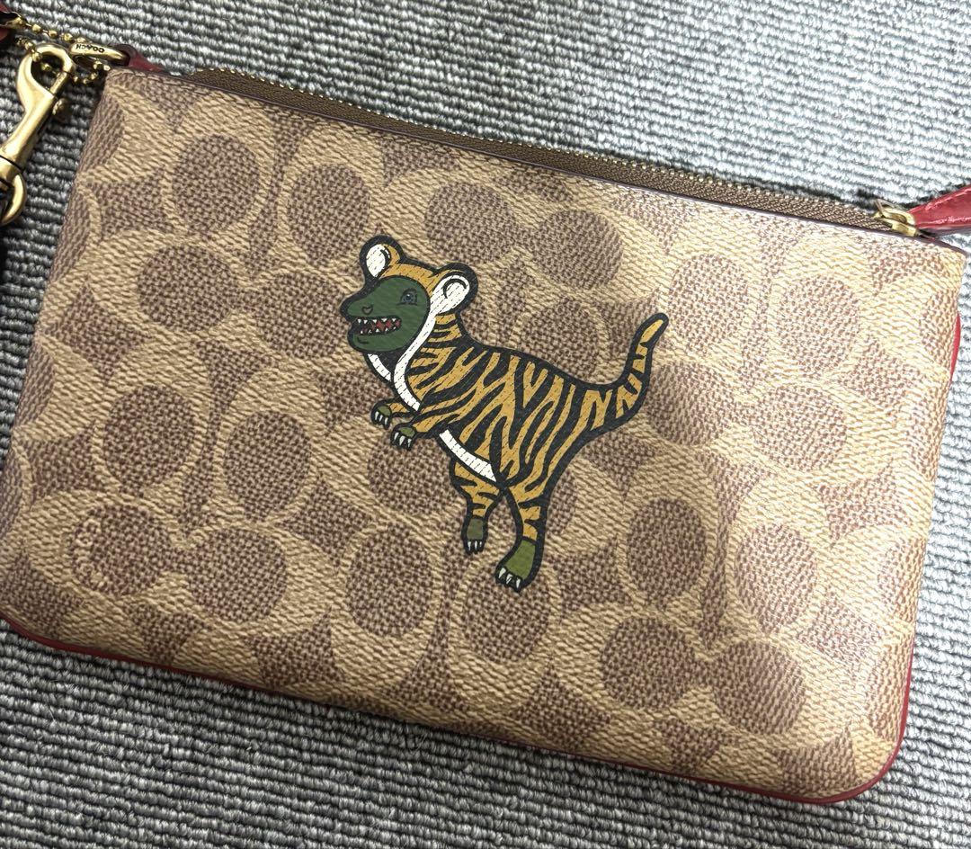 【COACH☆限定品】完売品！希少！レキシー！リストレット！シグネチャー！
