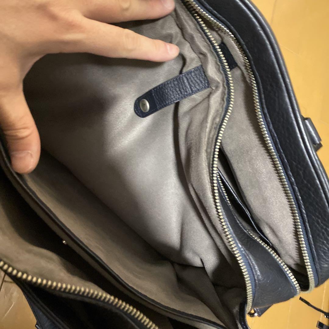 ペッレモルビダ　ブリーフケース　ネイビー　A4 ショルダーストラップ付属