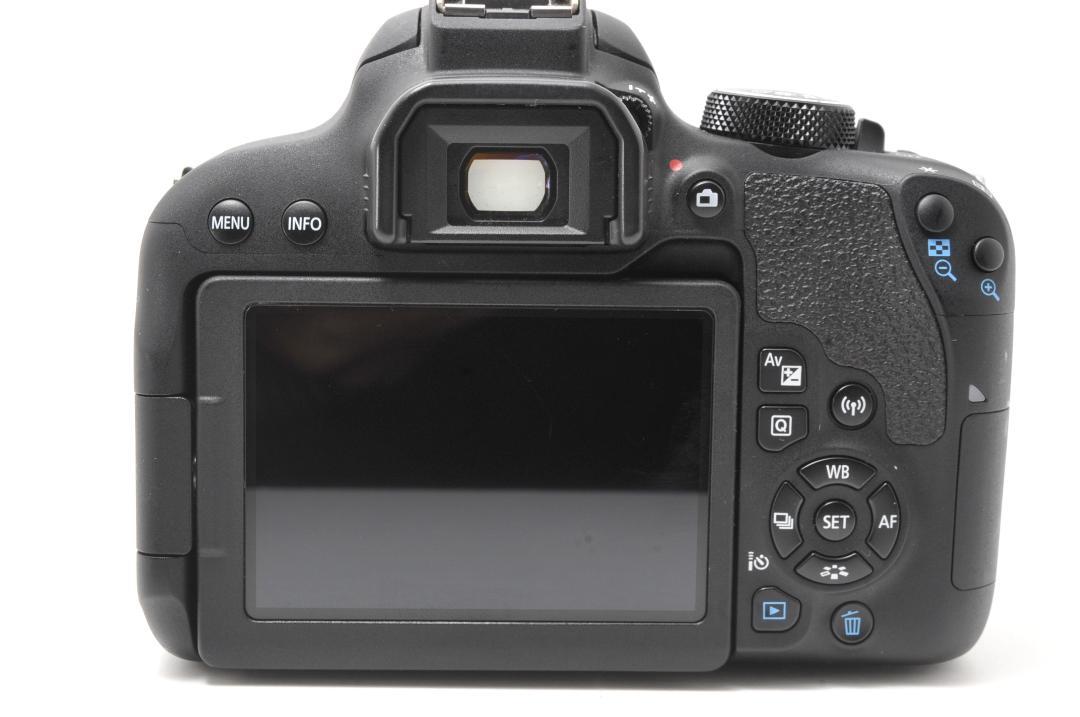 EOS Kiss