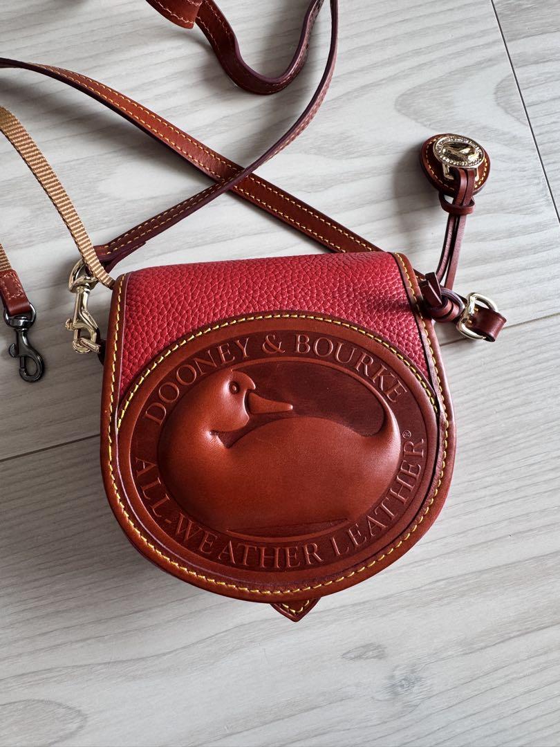 Dooney & Bourke レッドレザーショルダーバッグ - メルカリ