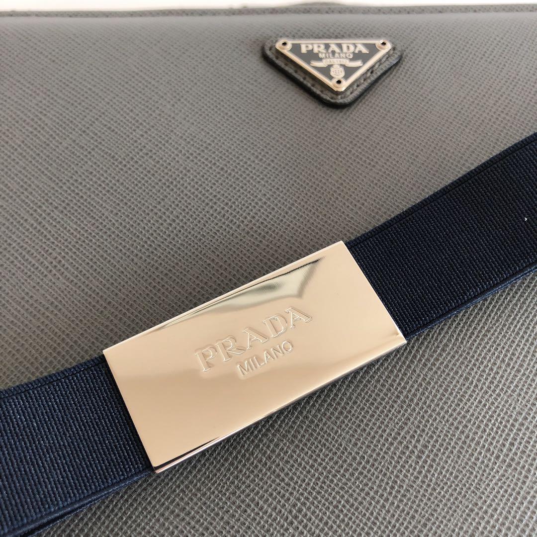 PRADA プラダ iPad mini 用(ファスナーケース)