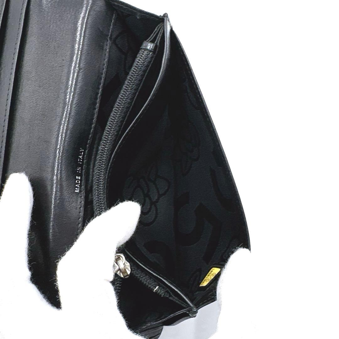 【美品】CHANEL シャネル ココマーク 二つ折り財布 シルバー金具 ブラック 【美品】CHANEL シャネル ココマーク 二つ折り財布 シルバー金具 ブラック