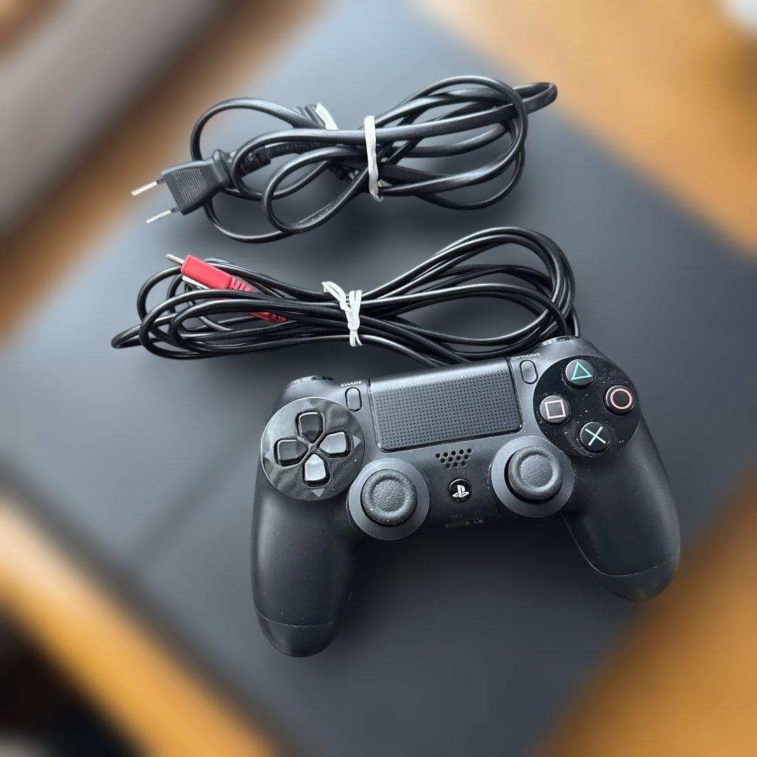 気持ちの良い 10月 価格 PlayStation4本体 コントローラー CODソフト付き 超人気、高品質で超激安。