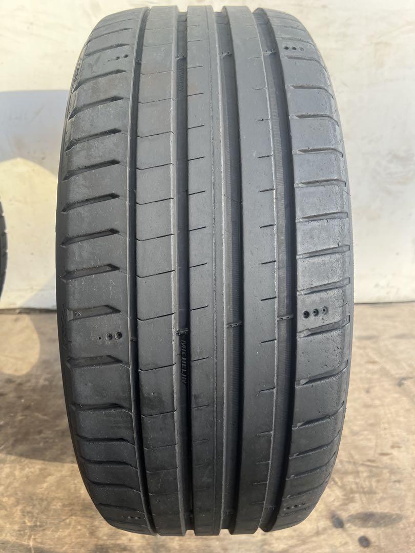 さとちゃん専用　送料込み　225/45ZR18 Michelin PILOT
