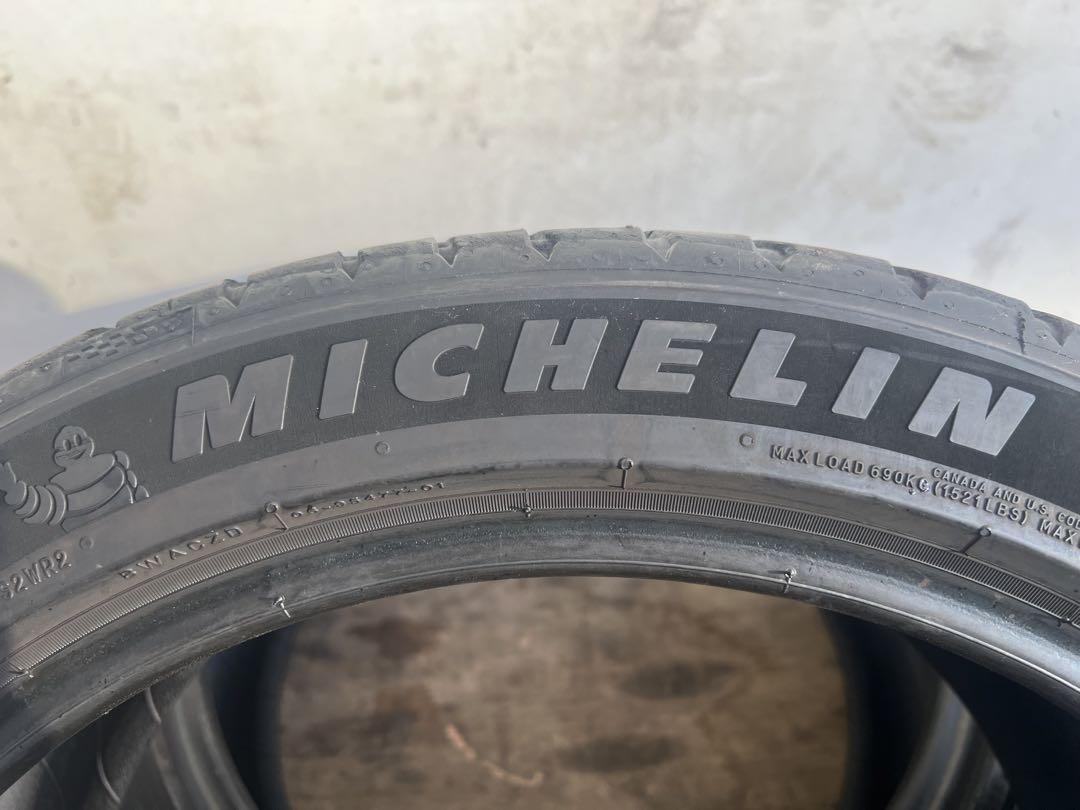 さとちゃん専用　送料込み　225/45ZR18 Michelin PILOT