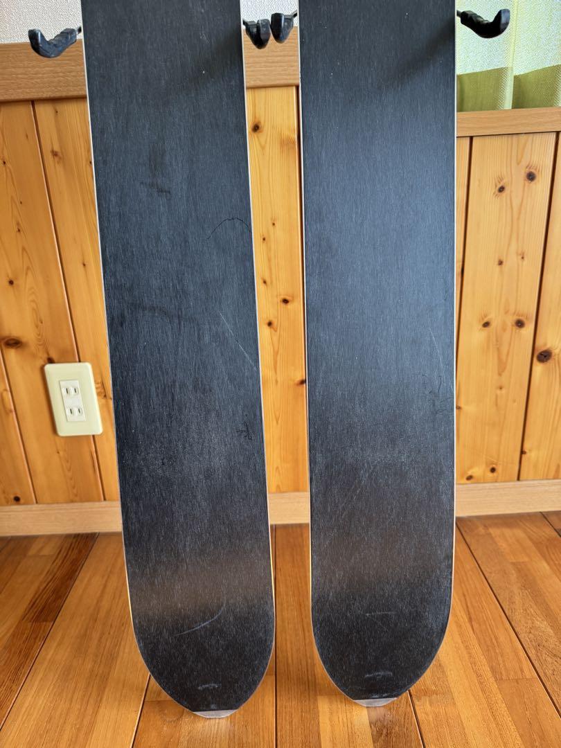 VELTUR GLIDE GENIUS スキー板
