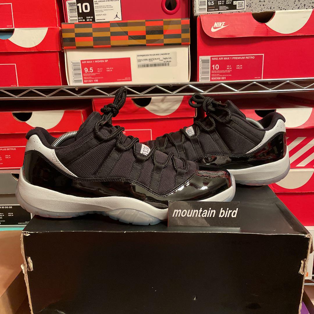靴 AJ11 sacai off white MAX supreme dunk SB