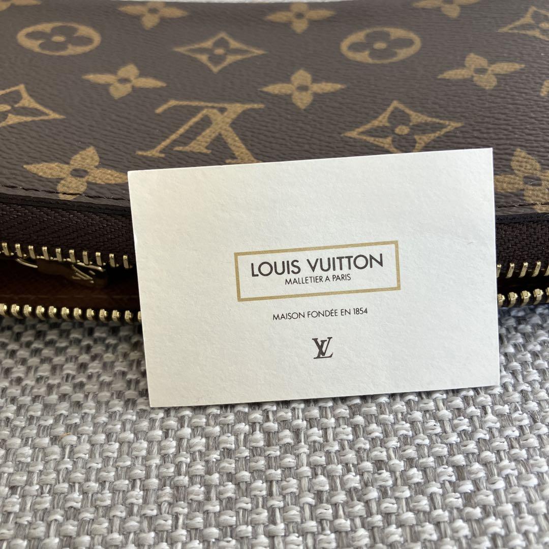 未使用　Louis Vuitton ジッピー・ウォレット　モノグラム 長財布