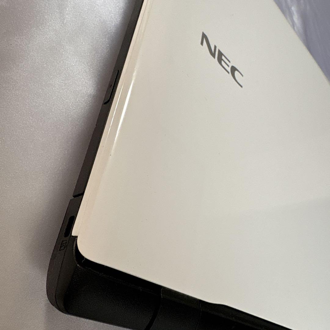 【極美品】　NEC LaVie ノートパソコン　PC-LS150 ホワイト