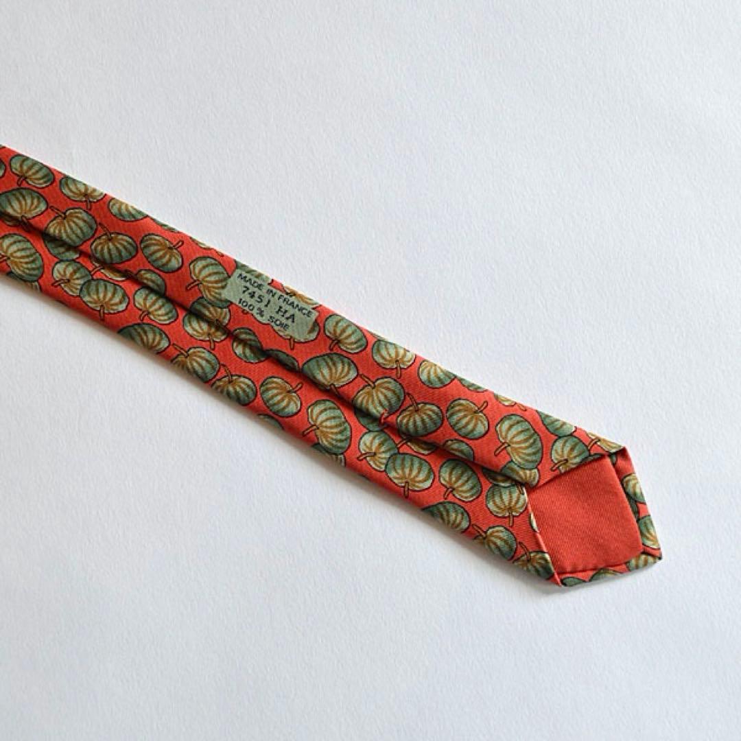 Hermes Silk Print Tie シルク100% ネクタイ Hermes Silk Print Tie シルク100% ネクタイ