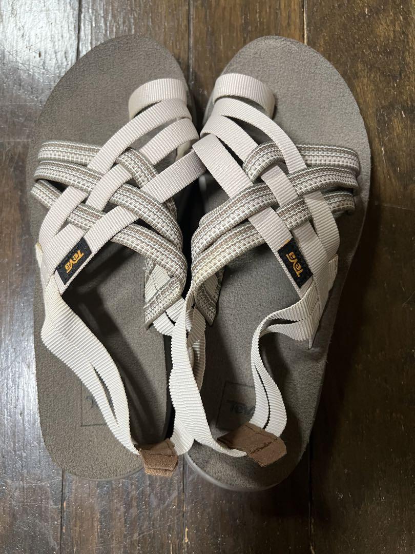 Teva スポーツサンダル ベージュ