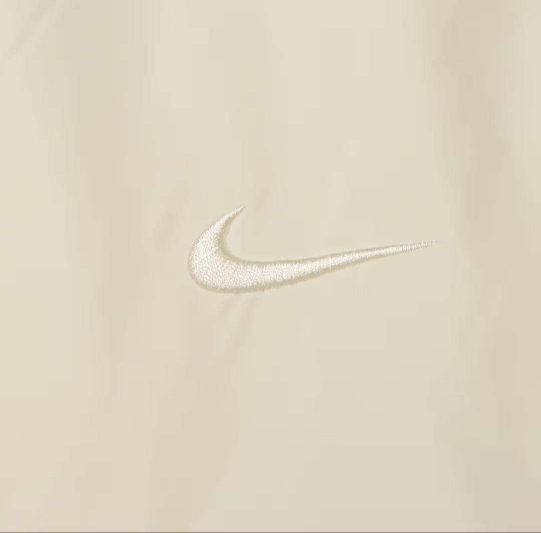 新品・タグ付き　NIKE セットアップ　ウーブンジャケット　ウーブンパンツ
