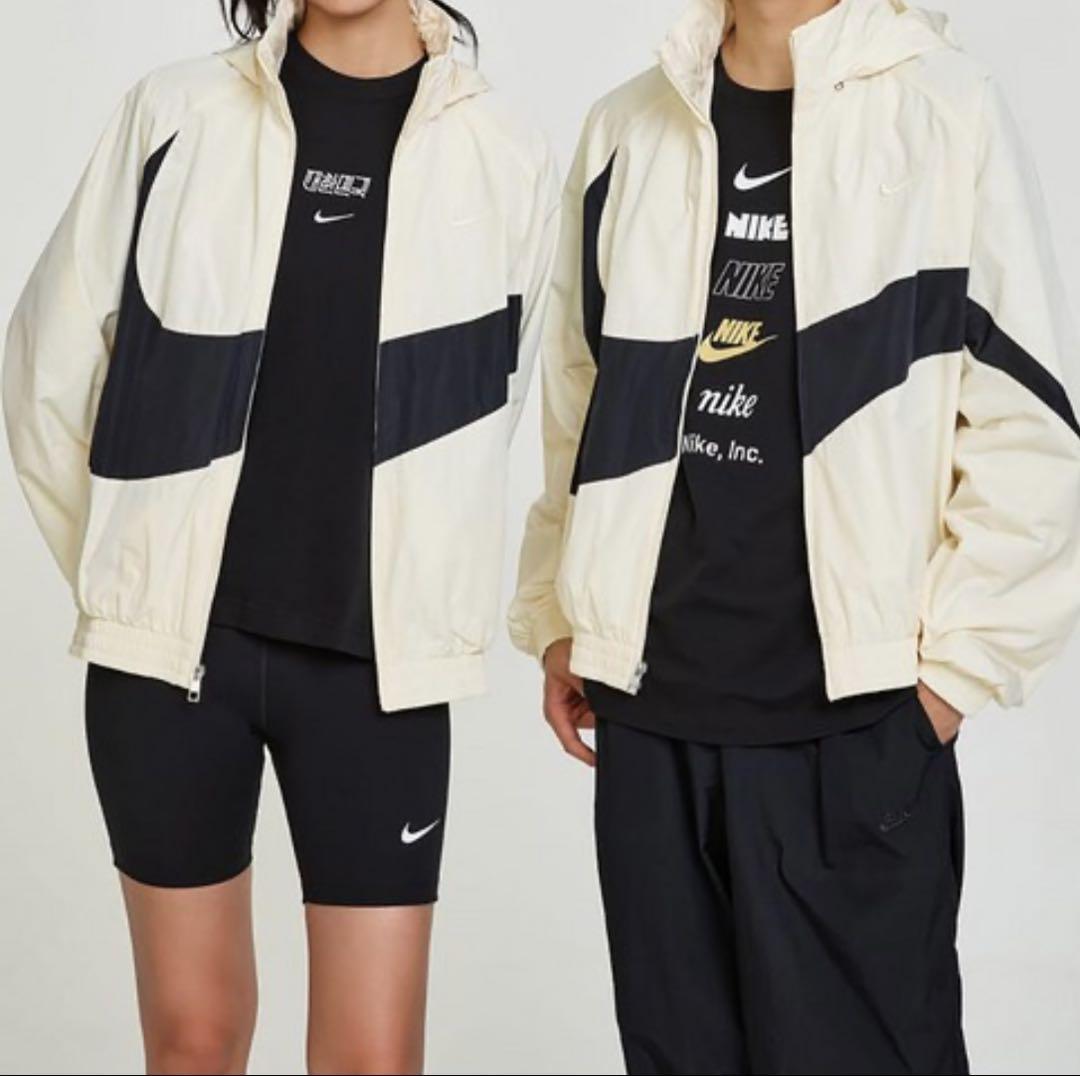 新品・タグ付き　NIKE セットアップ　ウーブンジャケット　ウーブンパンツ