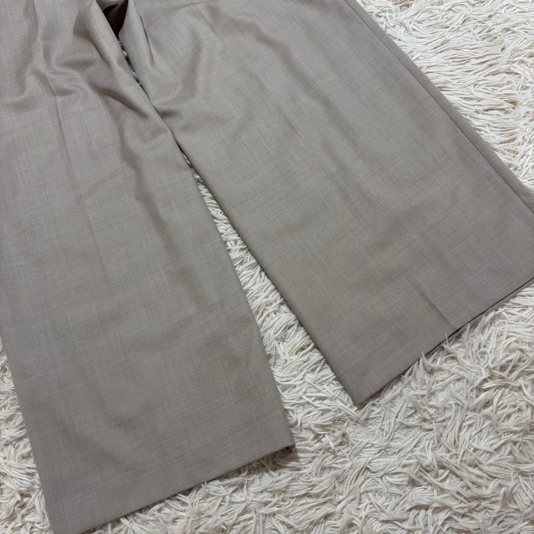 美品 2023SS ドゥーズィエムクラス TUCKWIDEパンツ ウールベージュ 美品 2023SS ドゥーズィエムクラス TUCKWIDEパンツ ウールベージュ