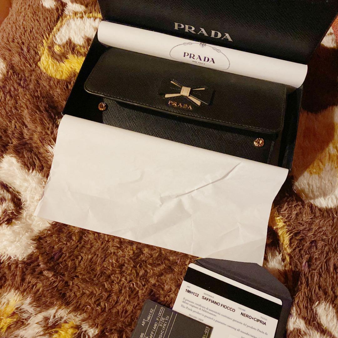 PRADA プラダ　サフィアーノ　黒リボン